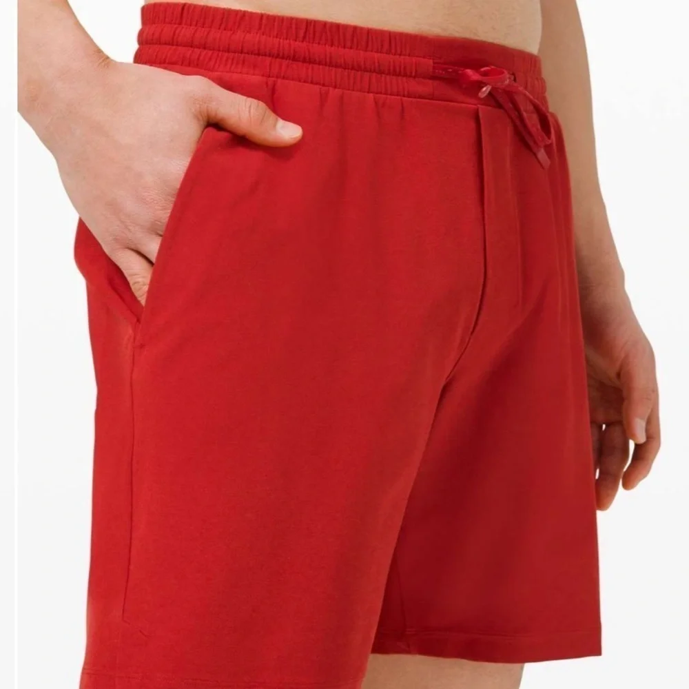 Lululemon Men’s Channel Cross Short 7